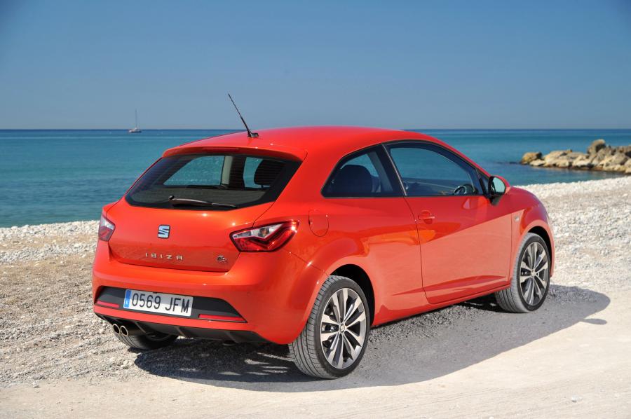  Seat Ibiza SC FR 2015 года  (фото 8 из 20)
